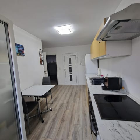 Property building, Kitchen or kitchenette, Living room