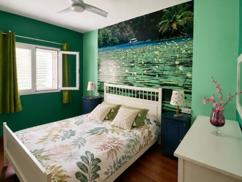 Bed, Bedroom