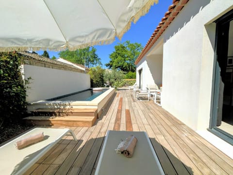 Balcony/Terrace, Swimming pool