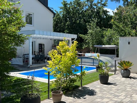 Property building, Swimming pool