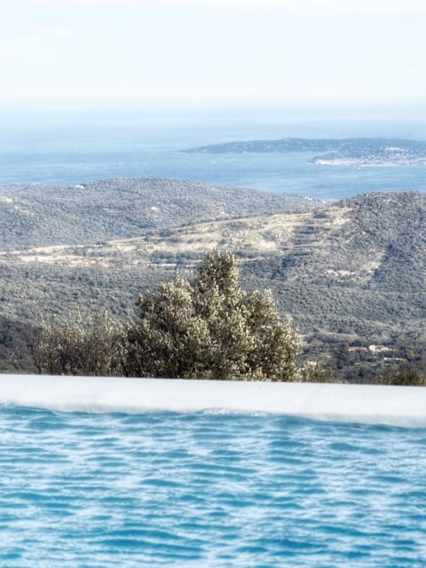Nearby landmark, Day, Natural landscape, Bird's eye view, Sea view, Swimming pool