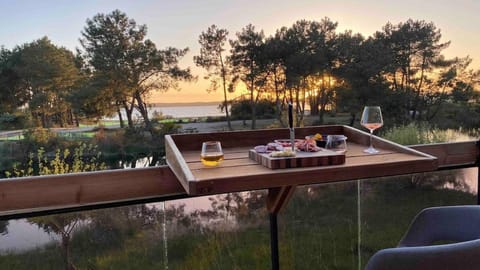 Natural landscape, Balcony/Terrace, Lake view