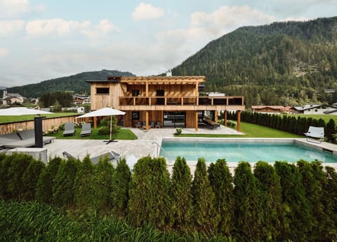 Property building, Swimming pool
