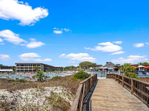 Property building, Neighbourhood, Natural landscape, Swimming pool