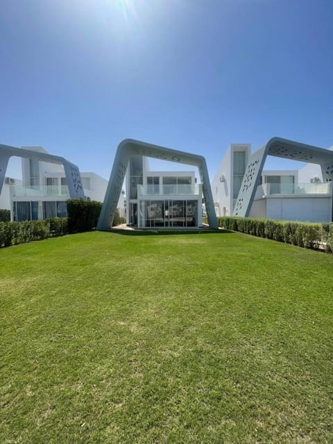 Property building, Natural landscape