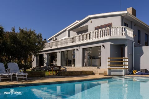Facade/entrance, Garden, Garden view, Pool view, Swimming pool