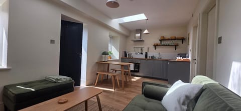 Living room, Dining area, kitchen