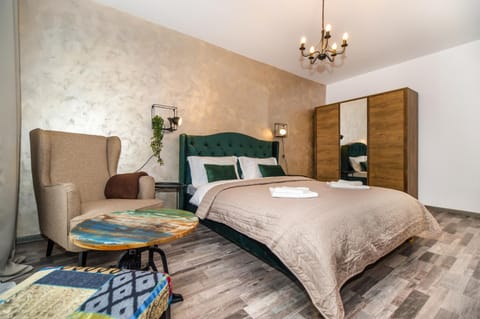Living room, Other, Photo of the whole room, Decorative detail, Dining area, Bedroom