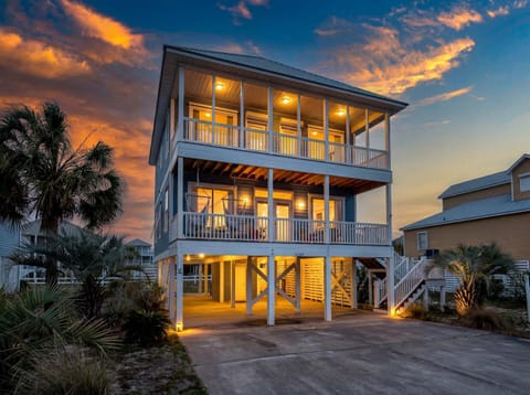 Property building, Beach