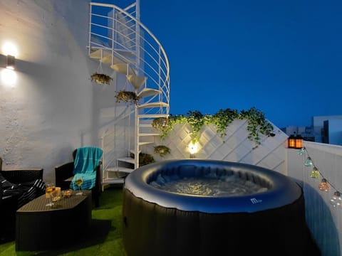 Hot Tub