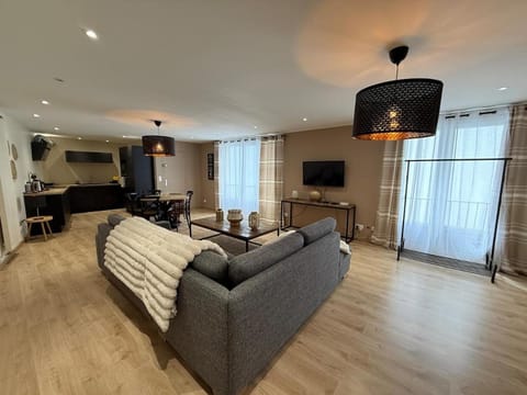 TV and multimedia, Living room, Seating area