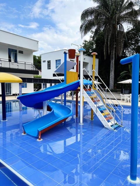 Aqua park, Swimming pool
