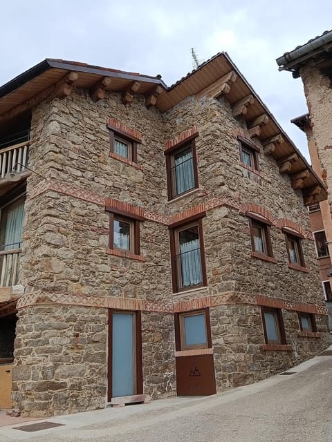 Property building, Day
