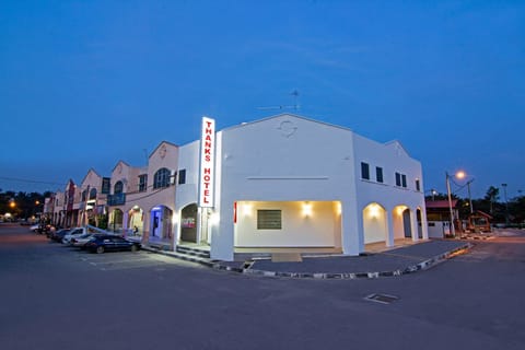 Property building, Facade/entrance, Property logo or sign