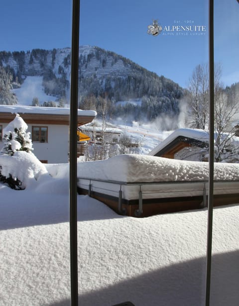 Winter, Balcony/Terrace, Mountain view