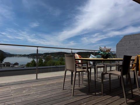 Natural landscape, View (from property/room), Balcony/Terrace, Lake view