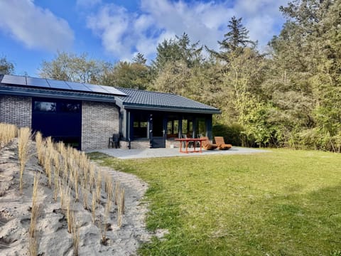 Property building, Natural landscape, Garden, Garden view