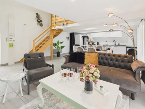 Communal lounge/ TV room, Living room