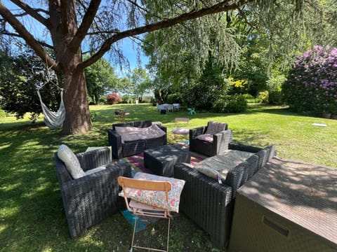 Patio, Garden, Garden, View (from property/room), Garden view, Garden view, children, Family