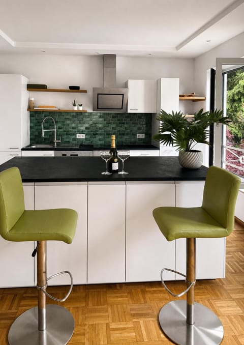 Kitchen or kitchenette, Living room, Seating area