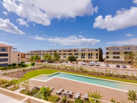 Pool view, Swimming pool