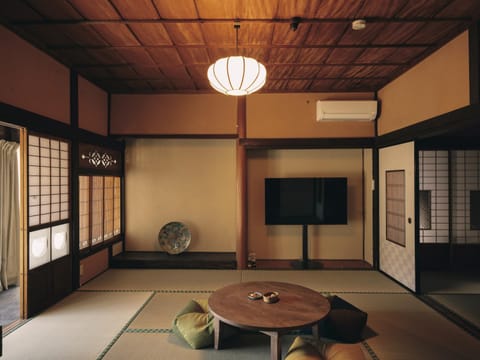 Living room, Decorative detail