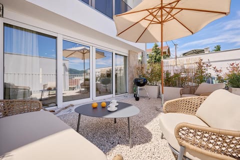 Patio, Day, View (from property/room), Balcony/Terrace, Seating area, Dining area