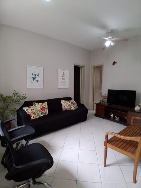 Communal lounge/ TV room, TV and multimedia, Living room, internet
