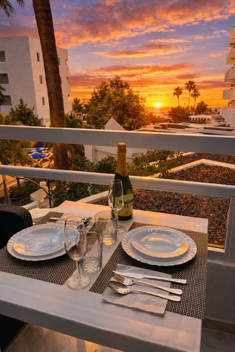 View (from property/room), Balcony/Terrace, Sunset