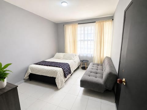 Bed, Living room