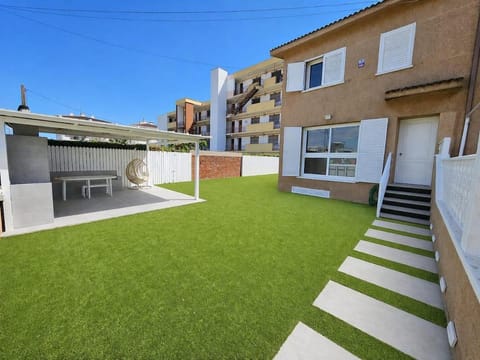 BBQ facilities, Garden