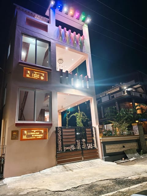 Property building, Night