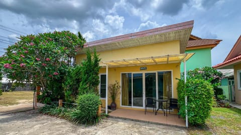 Property building, Day, Garden view