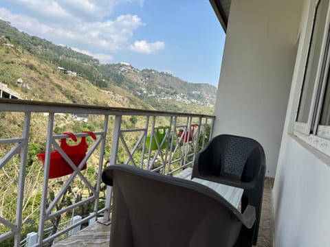 Day, Natural landscape, View (from property/room), Balcony/Terrace, Seating area, Mountain view