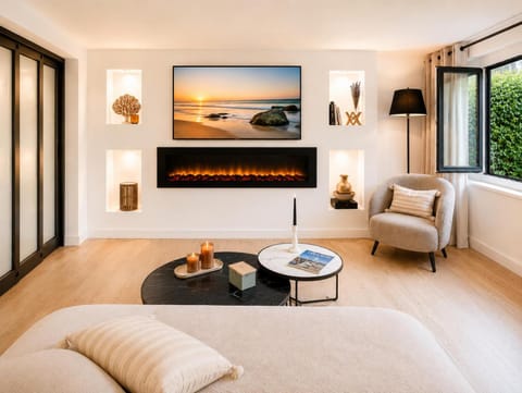 Living room, Bedroom