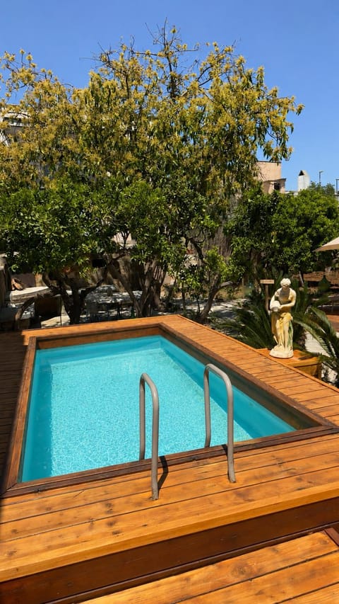 Day, Pool view, Swimming pool, sunbed