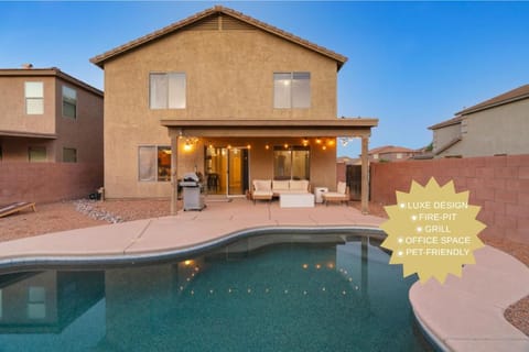 Property building, Pool view, Swimming pool