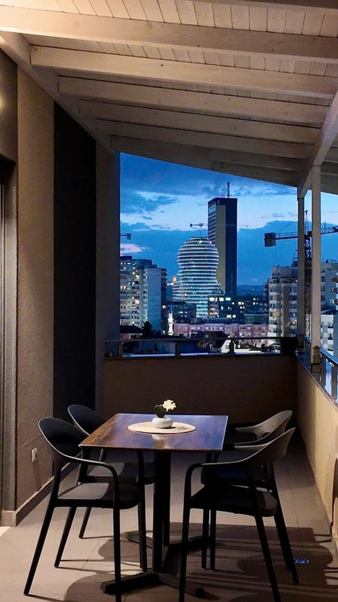 Natural landscape, View (from property/room), Balcony/Terrace, City view