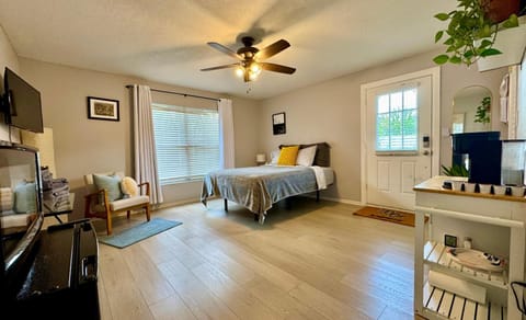Kitchen or kitchenette, Photo of the whole room