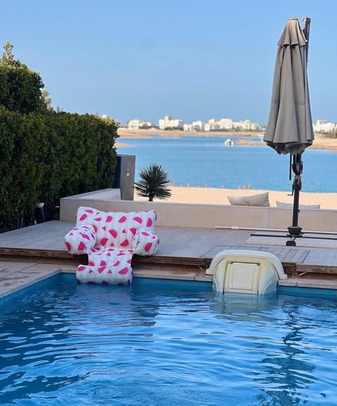 Lake view, Swimming pool, Swimming pool