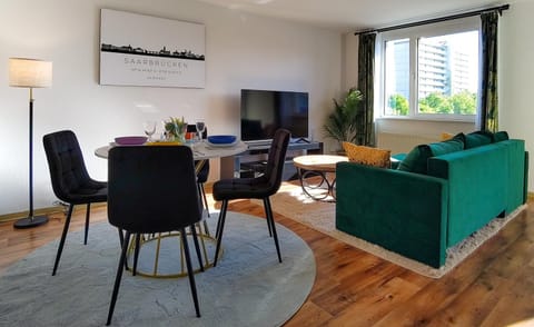 TV and multimedia, Living room, Dining area
