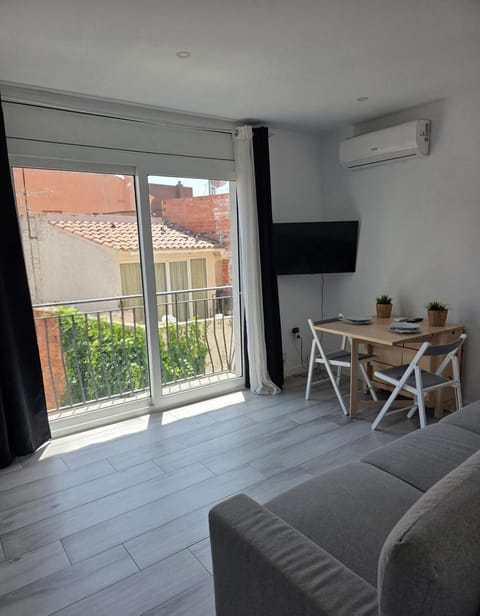 TV and multimedia, Living room, Dining area