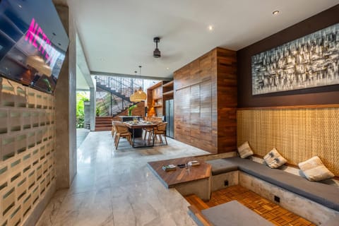 Living room, Dining area