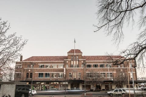 Property building, Day