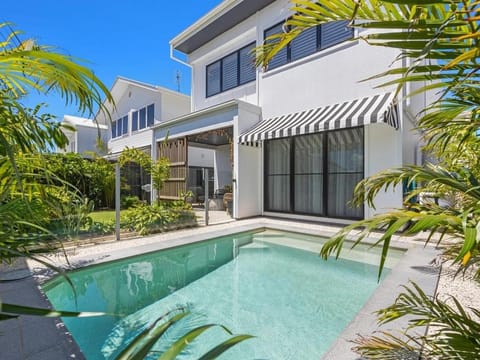 Garden view, Swimming pool