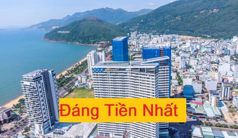 Nearby landmark, Property logo or sign, Neighbourhood, Natural landscape, City view, Sea view, Street view, Certificate/Award