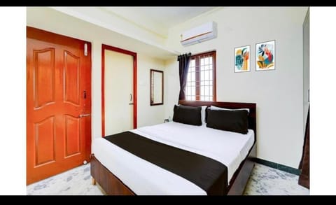 Bed, Bedroom, air conditioner