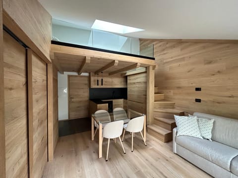 Kitchen or kitchenette, Living room, Photo of the whole room, Seating area, Dining area