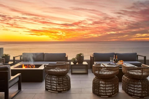 View (from property/room), Balcony/Terrace, Sea view, Sunset