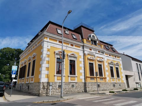 Property building, Street view